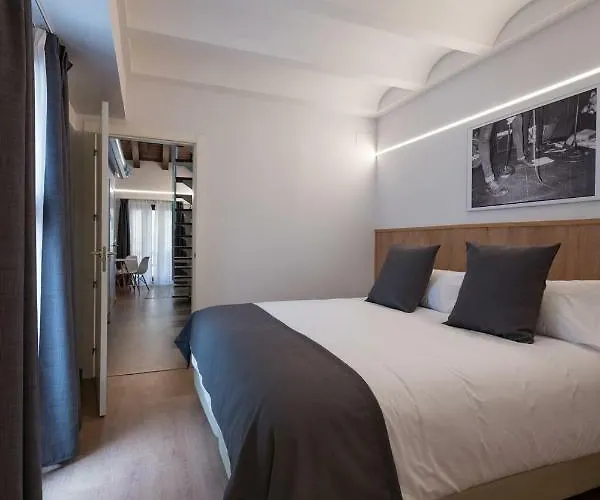 Old Town Flats Casa Burguerini Апартаменты Валенсия